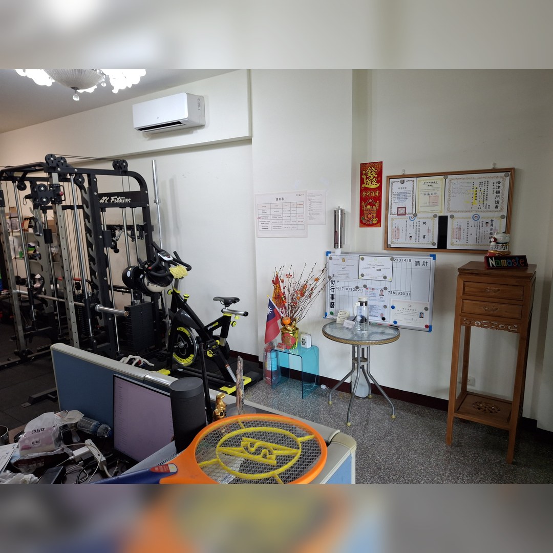 見觀結構南區室內入口與服務空間局部